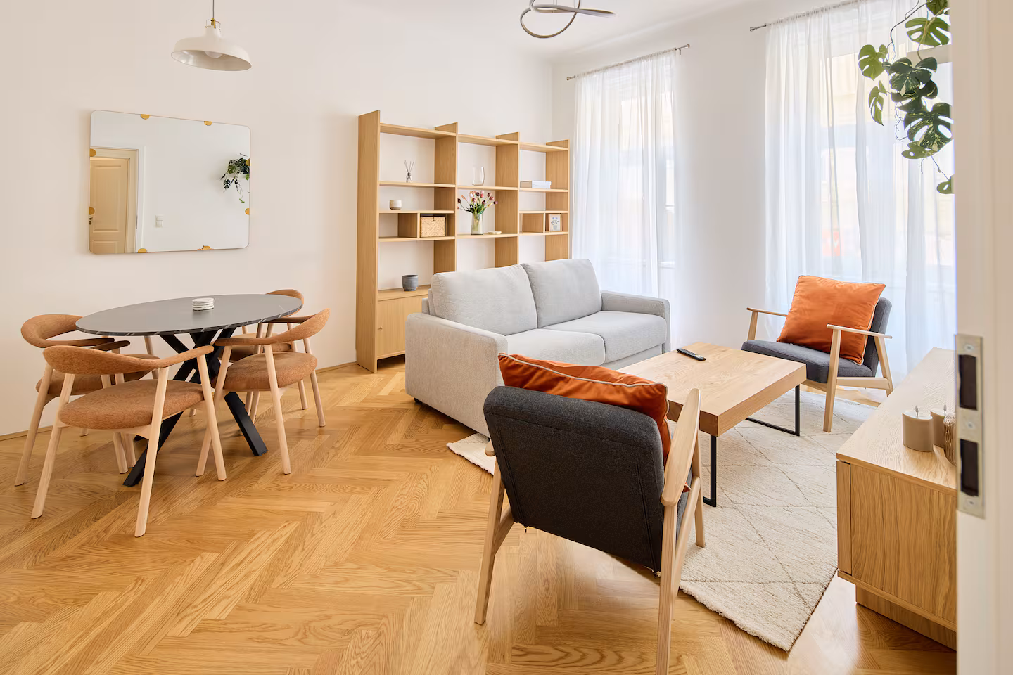 Großzügiges 2-Zimmer-Apartment · Zentrale Lage
