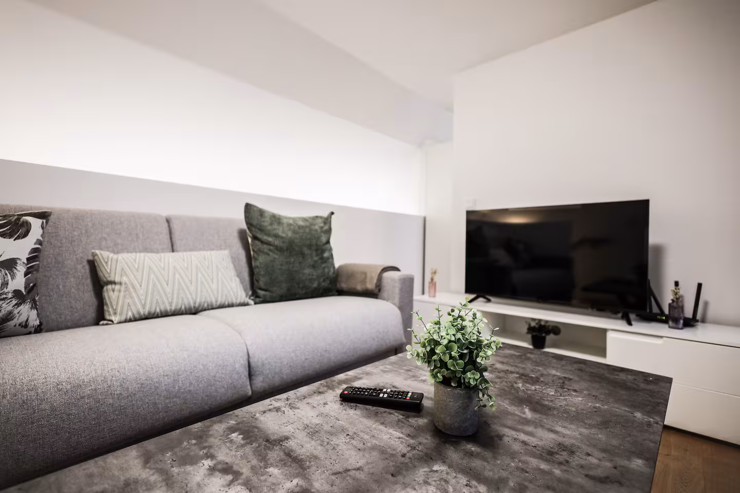 3-Zimmer-Apartment · Hirschstetten & Vienna International Centre